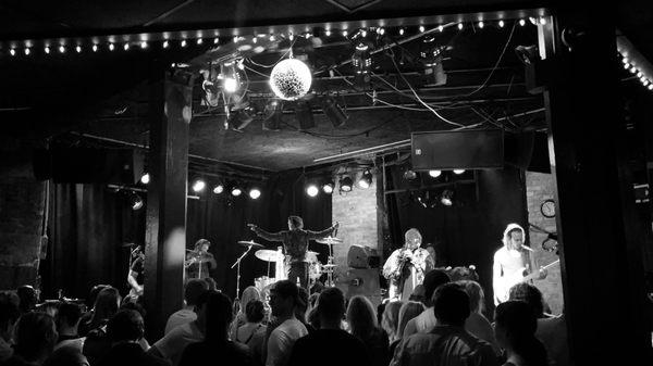Bunker's Music Bar & Grill