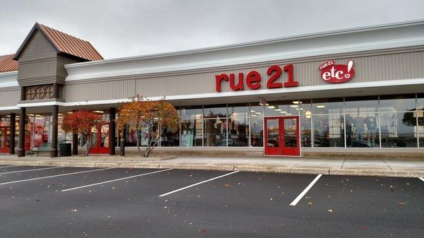 Medford Outlet Center