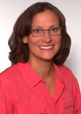 Tina Stupasky, former nurse, now attorney representing clients with serious injuries from car crashes