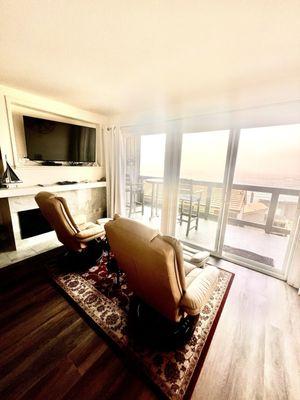 Sitting area overlooking the ocean