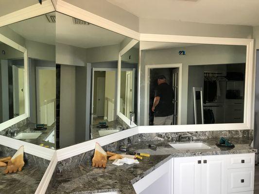 Metro Custom Glass & Mirror