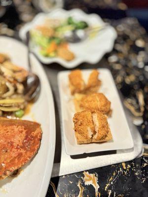 Seafood Tofu Pot, Fried Crab W/ Dry Garlic (2Lb) (2Lb), Fried Lobster W/ Dry Garlic