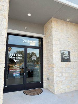 Elegant Massage & Facial