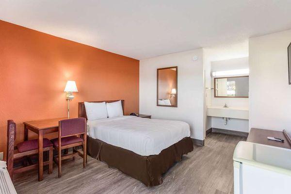 Motel Maddisonville single