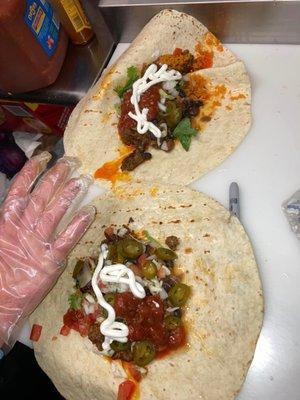 Burrito and their size to a man's hand