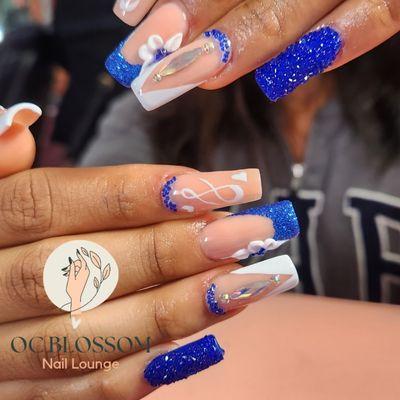 Blue pixie square nails.