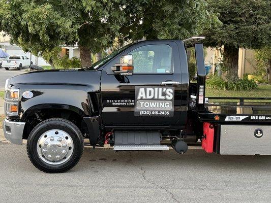Adil’s Towing