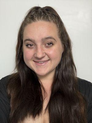 Loryn Goodman Real Estate Headshot