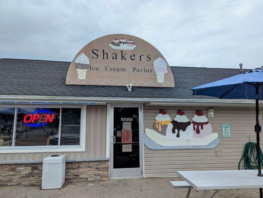 Outdoor seating area