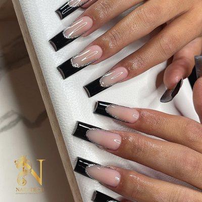 Nail Tech
