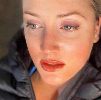 Lip blushing