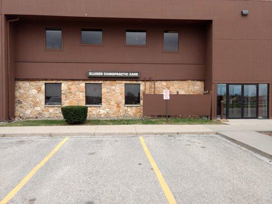 Welcome To Kluger Chiropractic Care!!
Enter the doors to the right, in this picture, to get back to better health!!