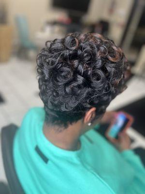 Primp and Paint Beauty Lounge Inc.