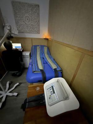 I chose the lymphatic massage suit session as my first and I loved it.