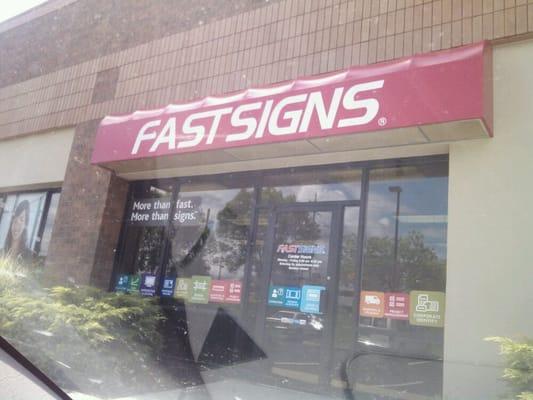 FASTSIGNS