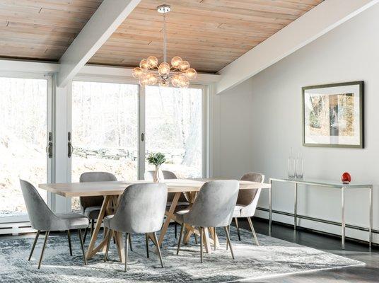 A welcoming home designed by Décor Aid.