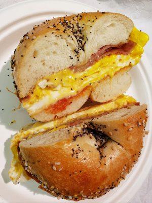Ike's Bagel Cafe