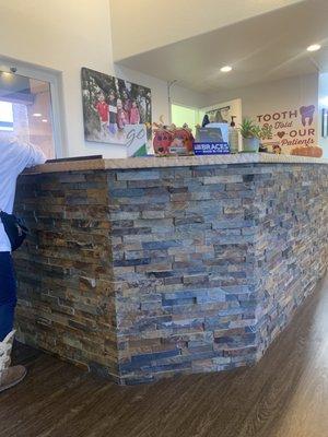 De Criswell waiting room area