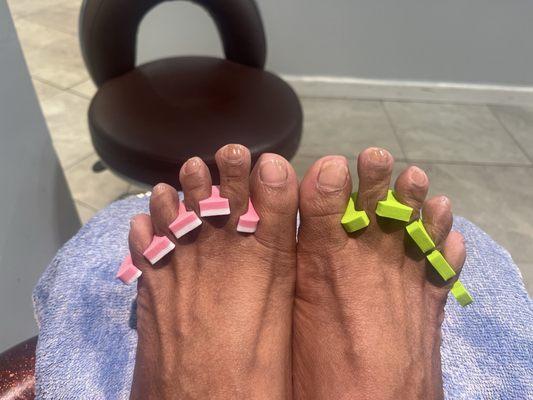 Basic pedicure, clear polish.