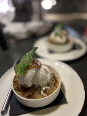 The Apple Crumb dessert