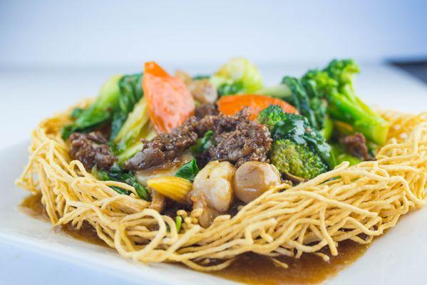 Combination crispy chow mein