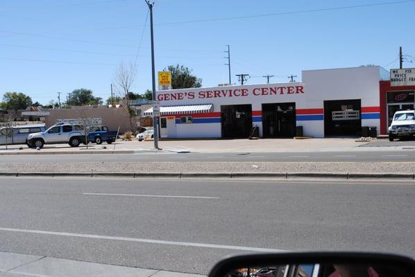 Gene's Service Center
