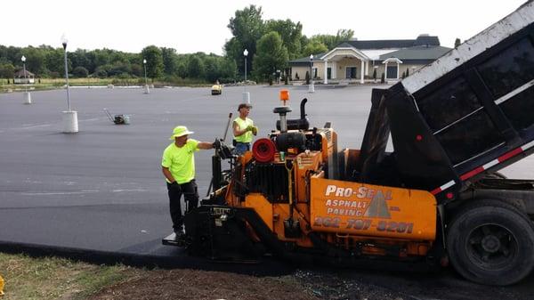 Pro-Seal Asphalt and Paving
