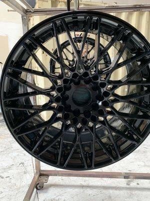 Gloss black wheel