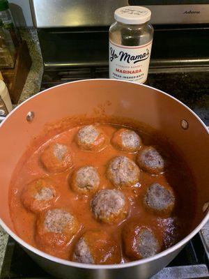 Meatballs in Yo Mama's Marinara Sauce