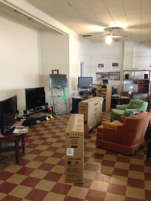 Winger's Royal Super Mkt