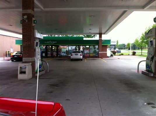 16 & Crooks Bp Fuel
