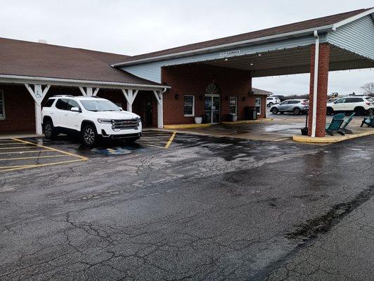 Mary Yoder's Amish Kitchen Bakery & Collectible Gifts