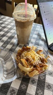 Root Beer float & Chili Cheese Fires