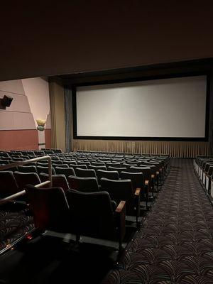 Metropolitan Paseo Nuevo Cinemas