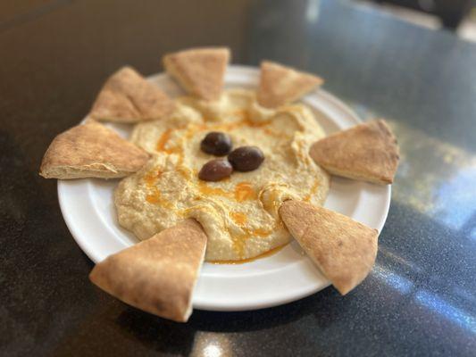 Hummus with pita