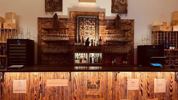 Vinous Wine Bar
112 S. Steele St.
Sanford, NC 27330