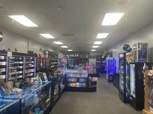 Vape, disposable vapes, delta products, THCa, glass, Kratom.