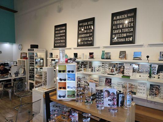 Iconic Eyes Optometry