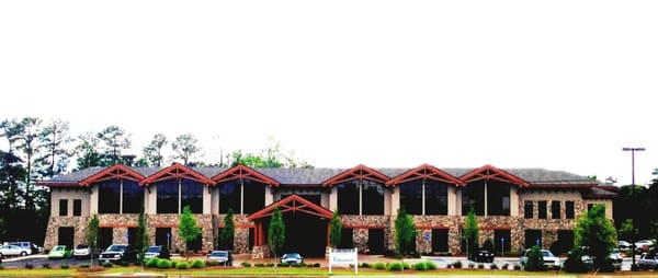 Garnet R Craddock, MD