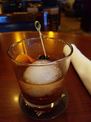 Love the Manhattan, few whiskey, via dry vermouth, benedictine, and orange bitters. Just what I needed.