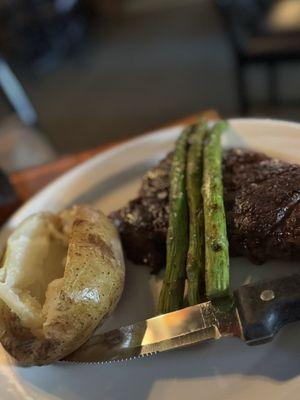 Charlie Brown's Bar & Grill