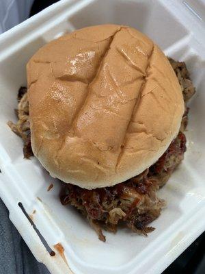 Buttz-N-Bunz BBQ