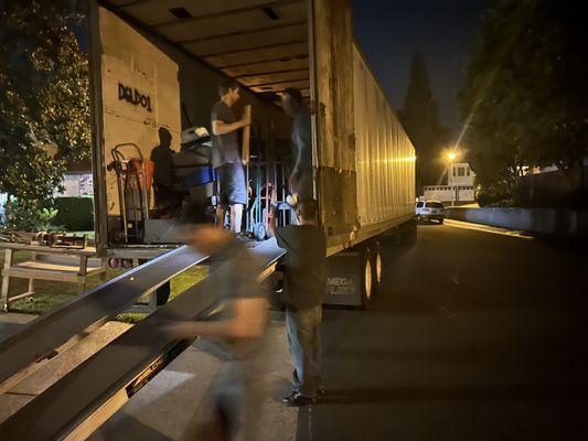 Devine Global Logistics