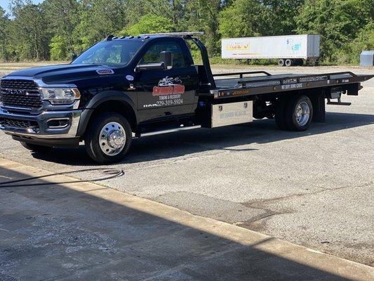 Strums Elite Towing & Recovery