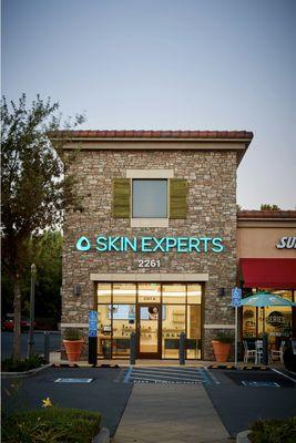 Exterior Skin Experts in Brentwood, CA at night