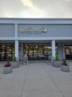 Banner's Hallmark Shop