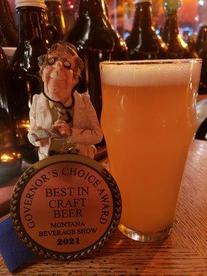 Our Award Winning Porque Pine APA (American Pale Ale)