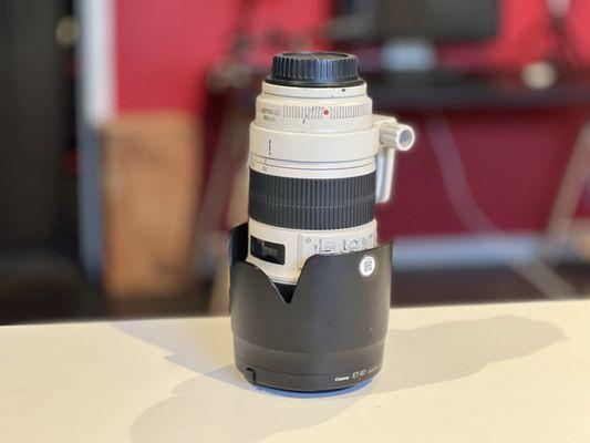 Camera lens on front desk.