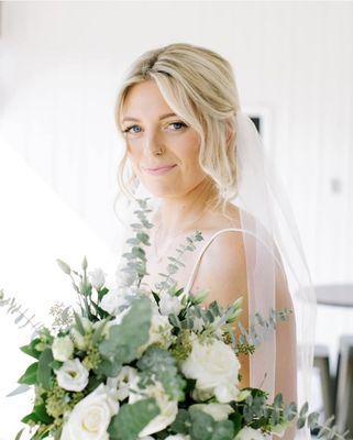 Sara Bain - Oliver Simone Salon