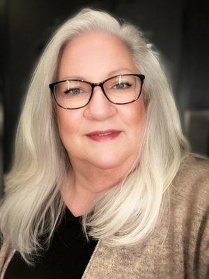 Mobile notary specializing as a loan signing and trust delivery agent in Kalispell MT help people through life's most official moments.